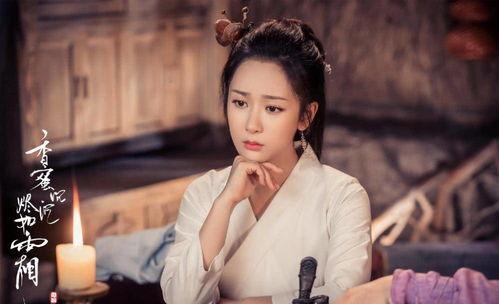 二爷爆料谁追杨紫了视频,杨紫新恋情曝光，神秘男子是谁？